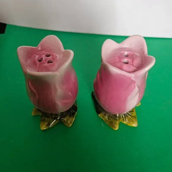ROSEBUD SALT AND PEPPER SHAKER - Picture 1 of 5